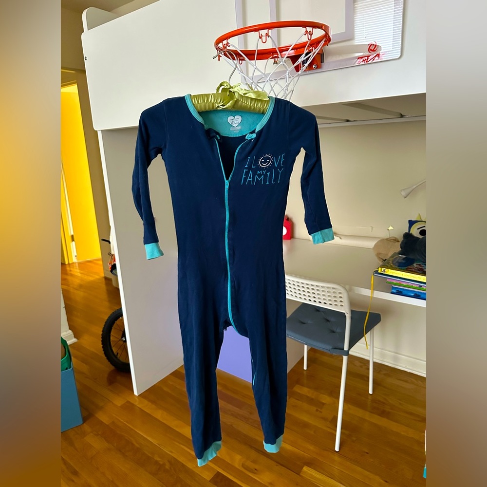 Children’s Place one piece pajama kids size 5T